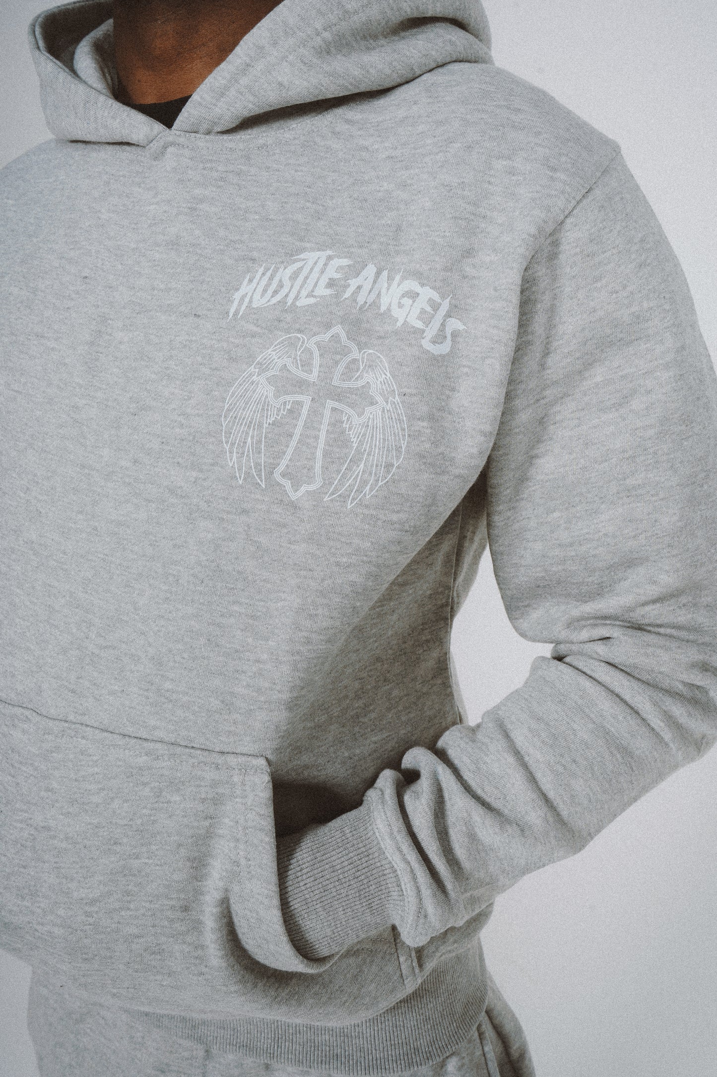 PRE ORDER - 001 GREY HUSTLEANGELS PULLOVER HOODIE