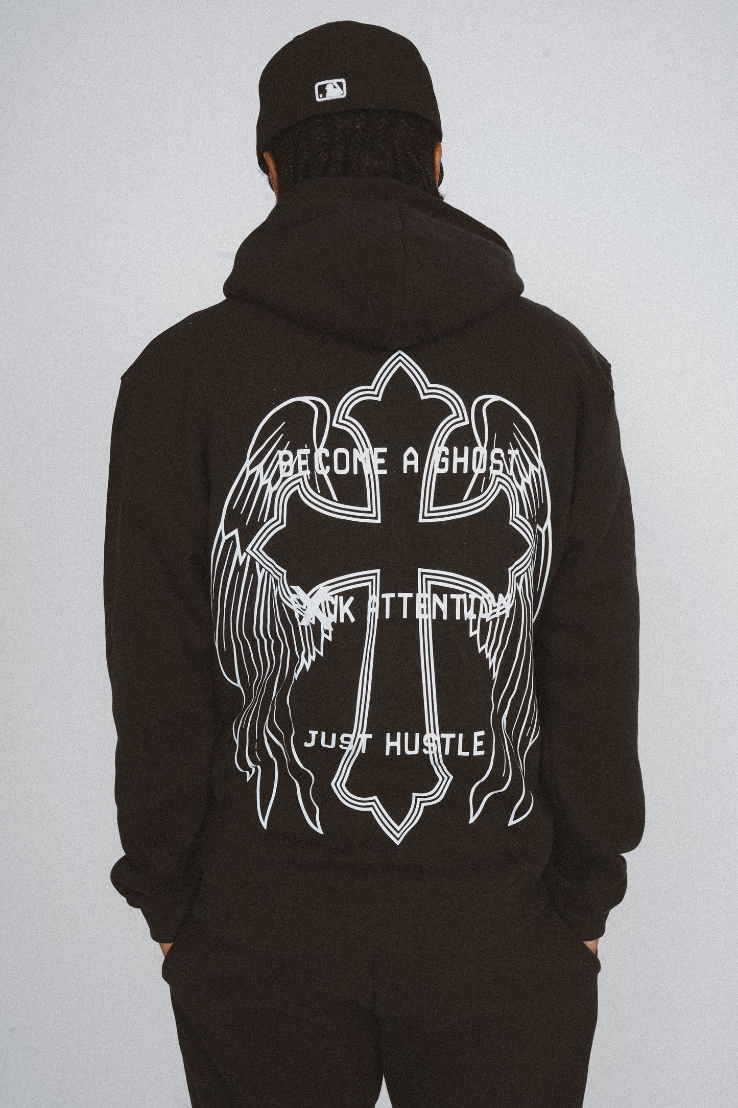 001 HUSTLEANGELS PULLOVER HOODIE