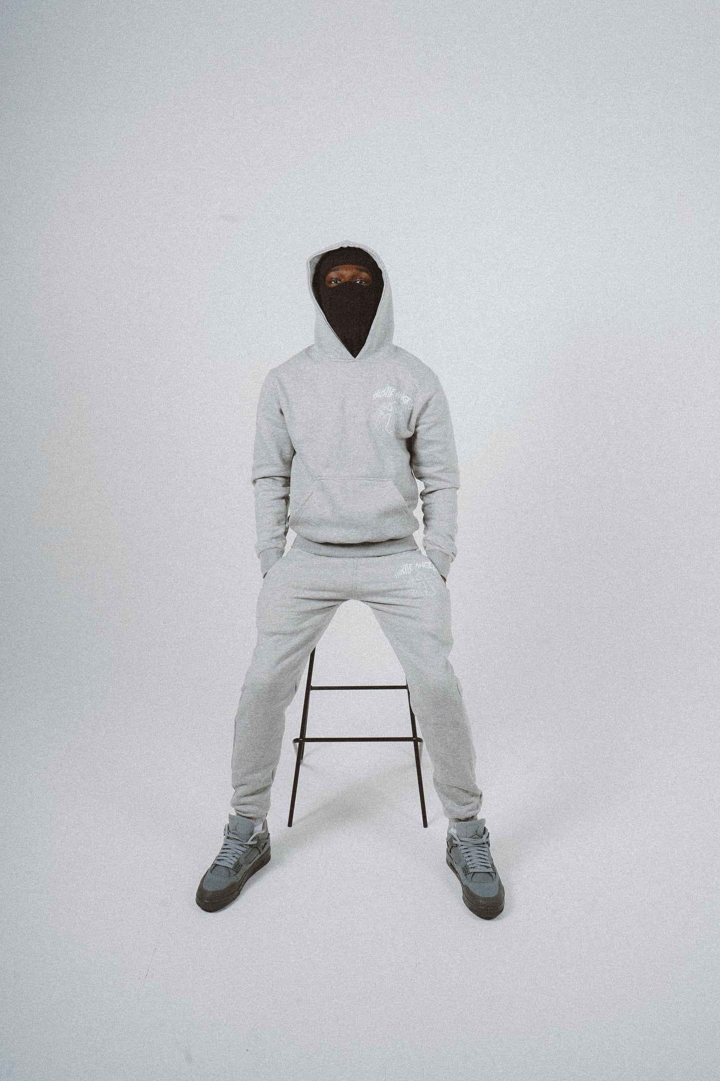 PRE ORDER - 001 GREY HUSTLEANGELS PULLOVER HOODIE